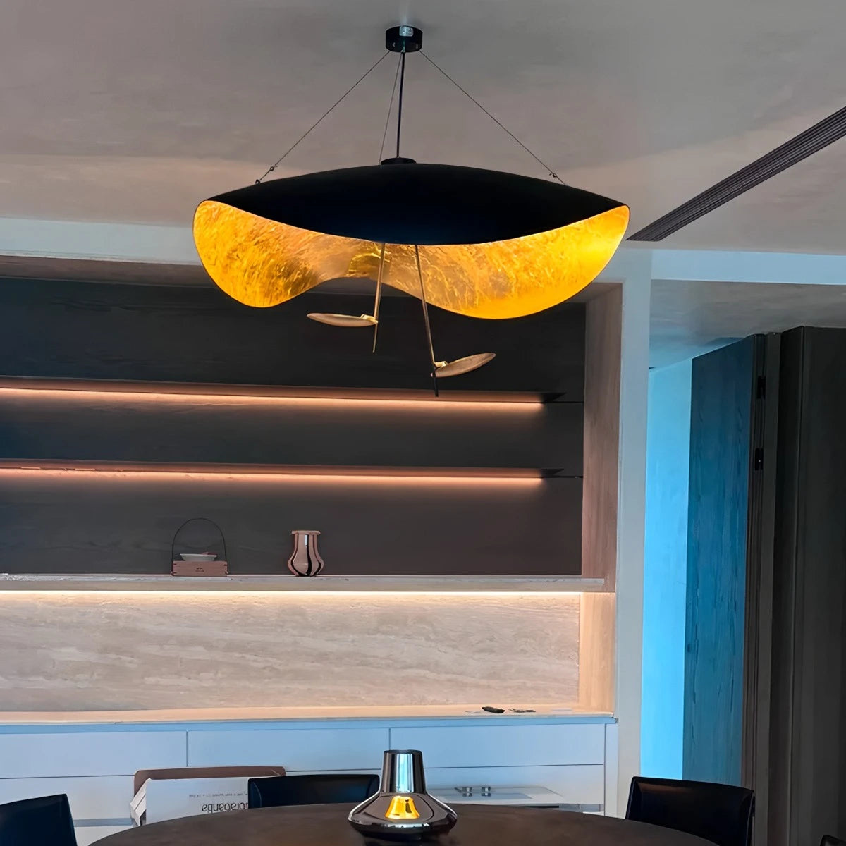 Antizer Modern Sculptural Leaf Pendant Light
