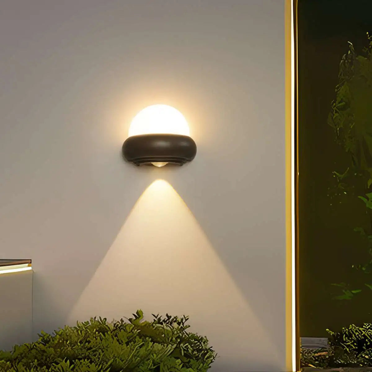 Antizer Oval Waterproof Outdoor Wall Light