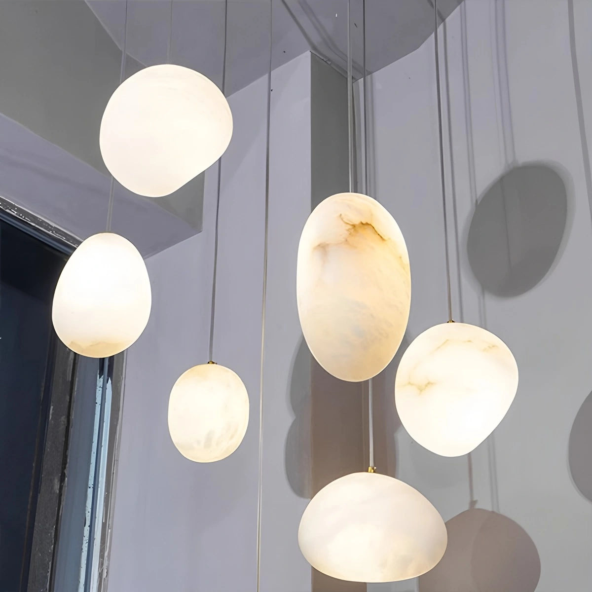 Antizer Modern Pebble Shaped Spanish Alabaster Pendant Light