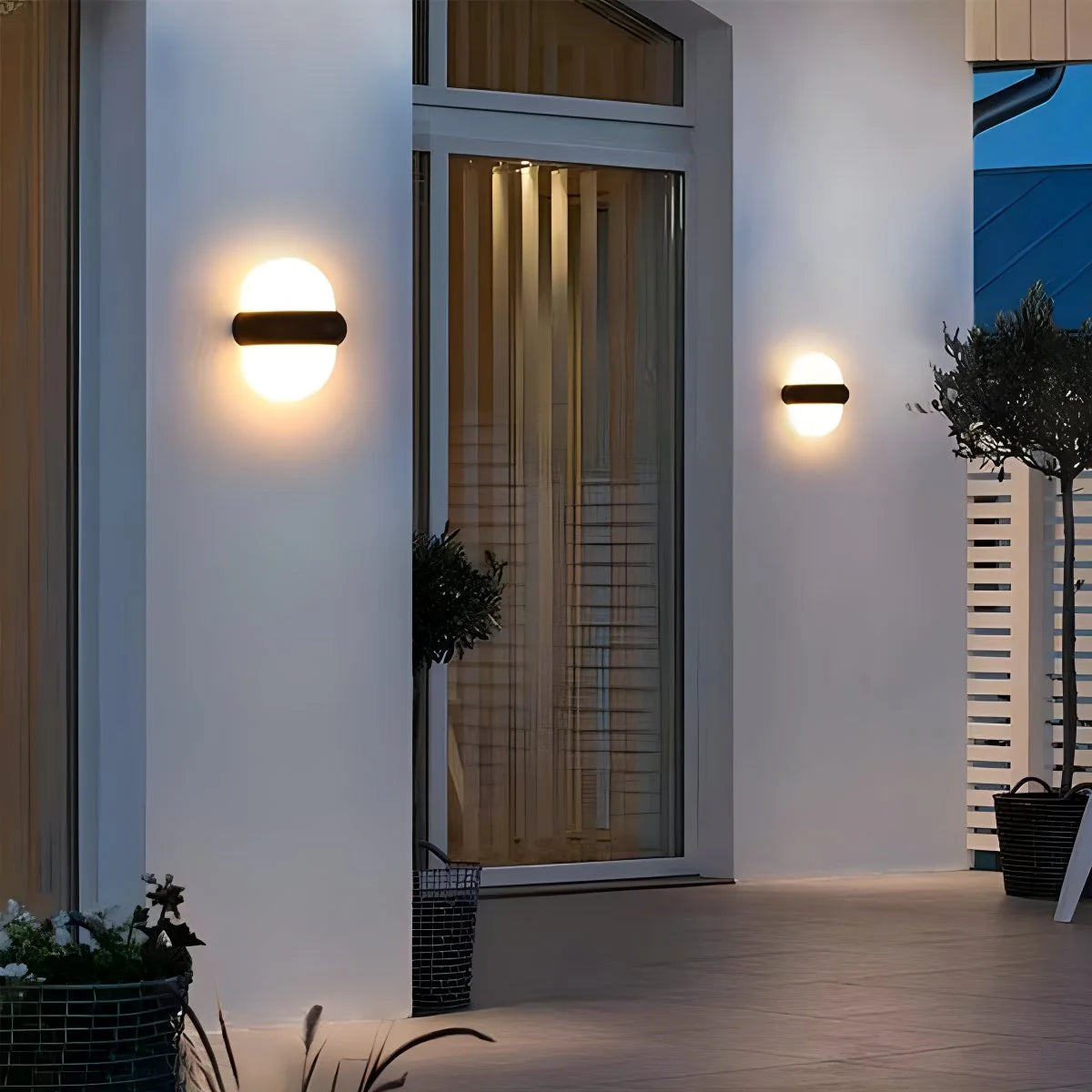 Antizer Oval Waterproof Outdoor Wall Light