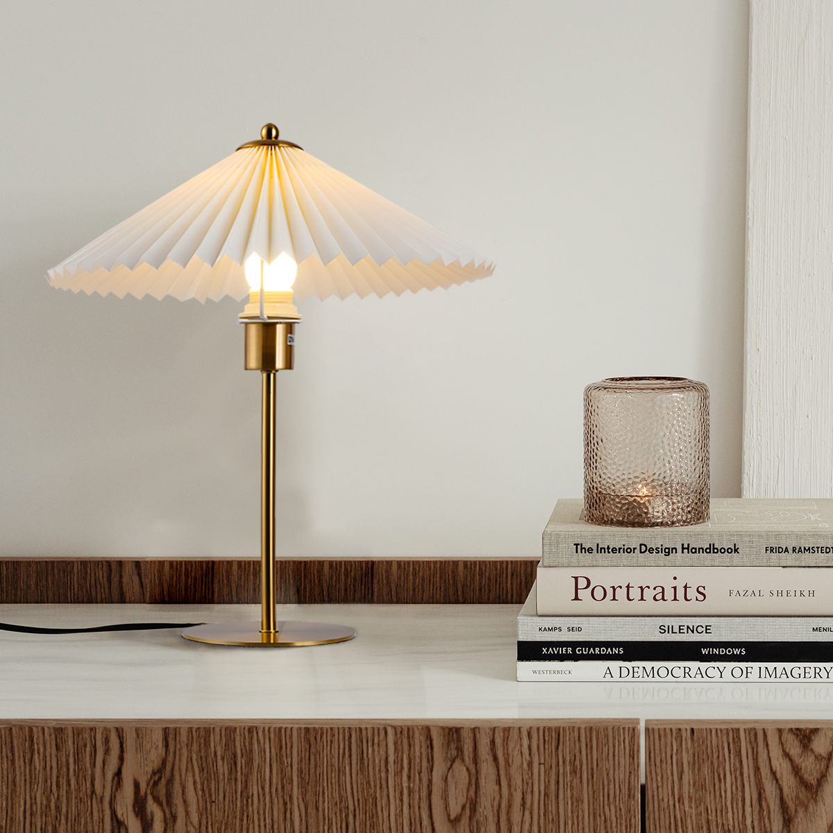 Perla Pleated Table Lamp