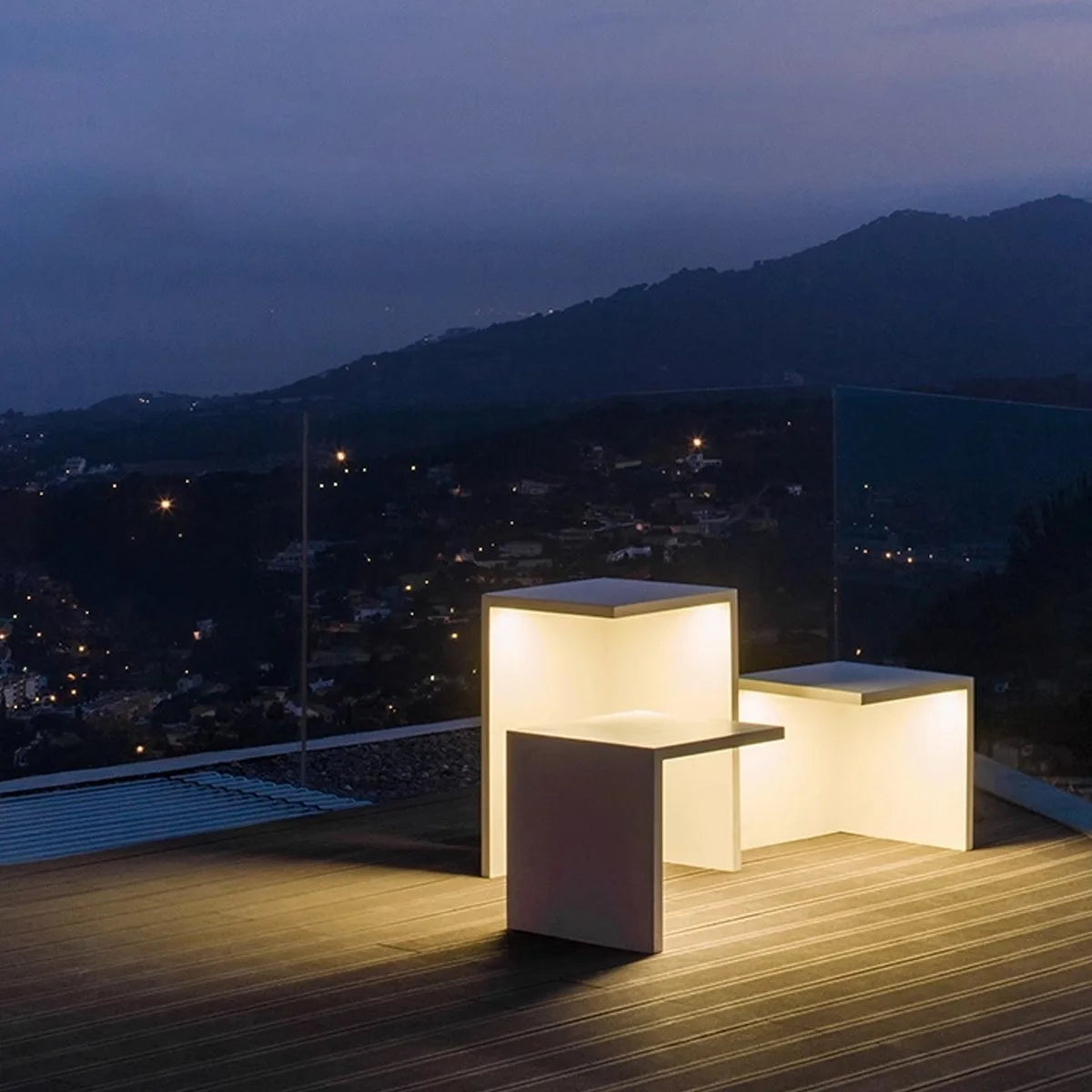 Antizer Solar Table and Stool Floor Lamp