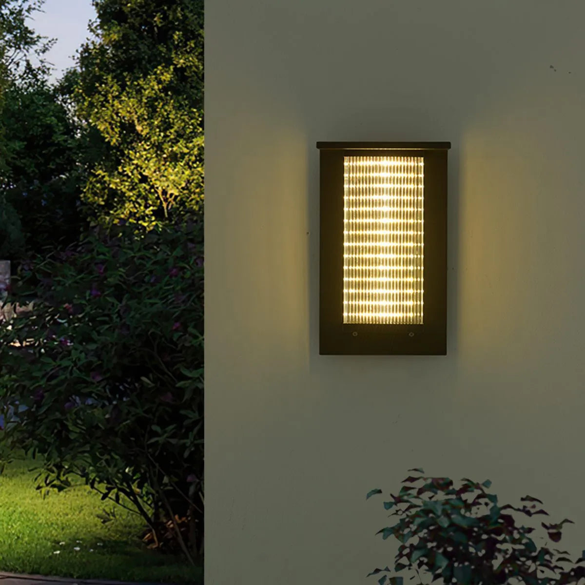 Square Courtyard Garden Outdoor Wall Light