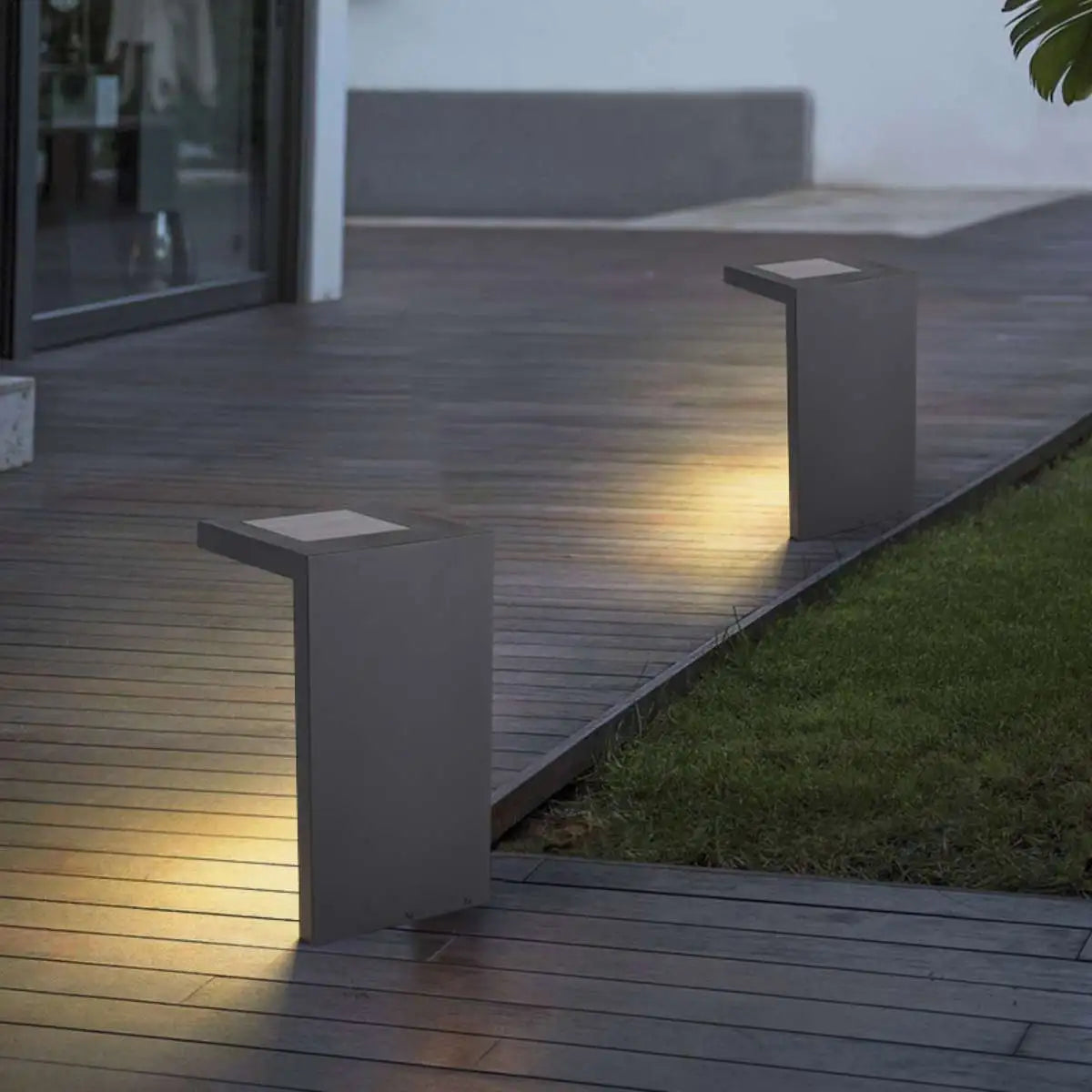 Solar Outdoor Table and Stool Floor Lamp