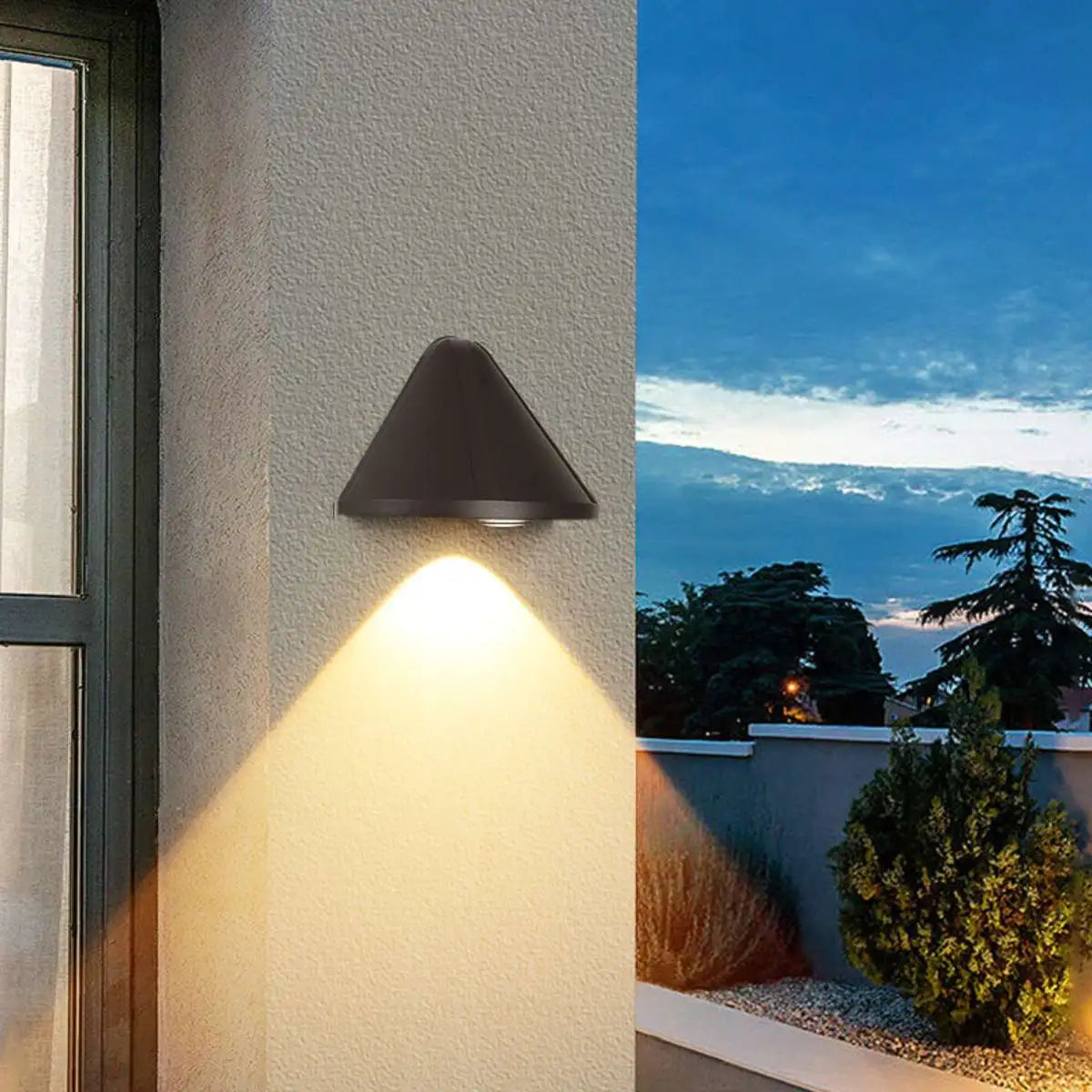 Outdoor Cone Wall Light