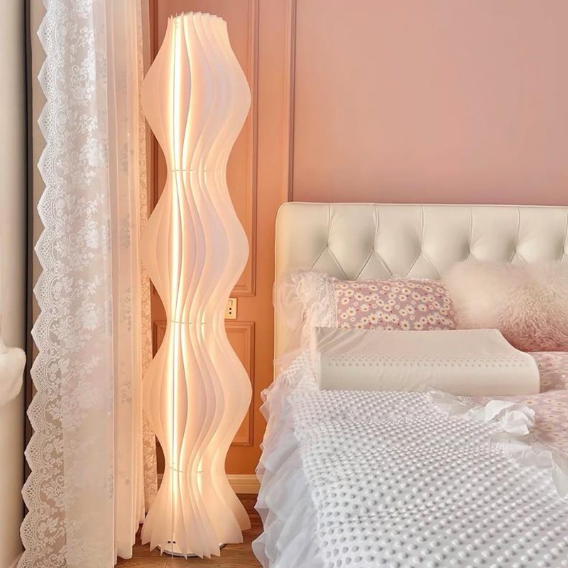 Wave Column Floor Lamp