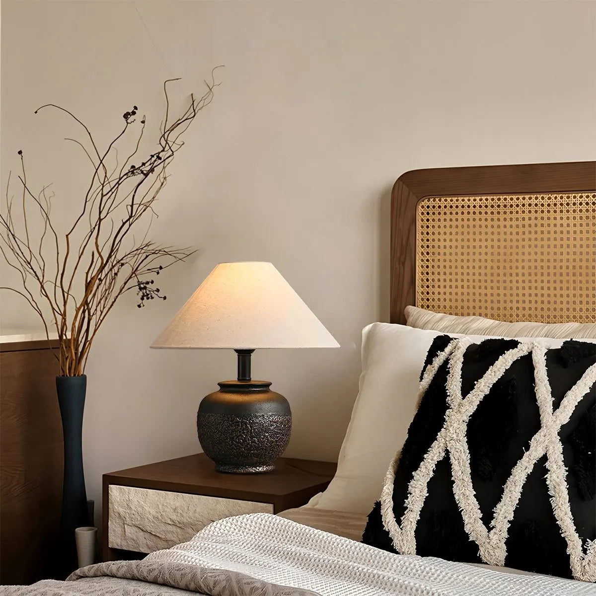 Antizer Ancient Ceramic Table Lamp