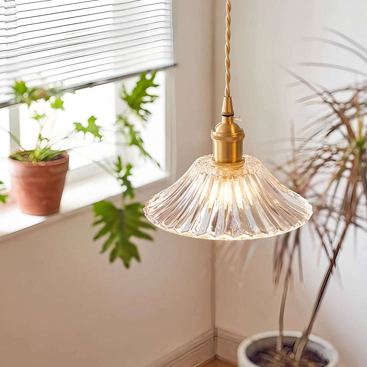 Antizer Isabel Glass Pendant Light for Kitchen Island