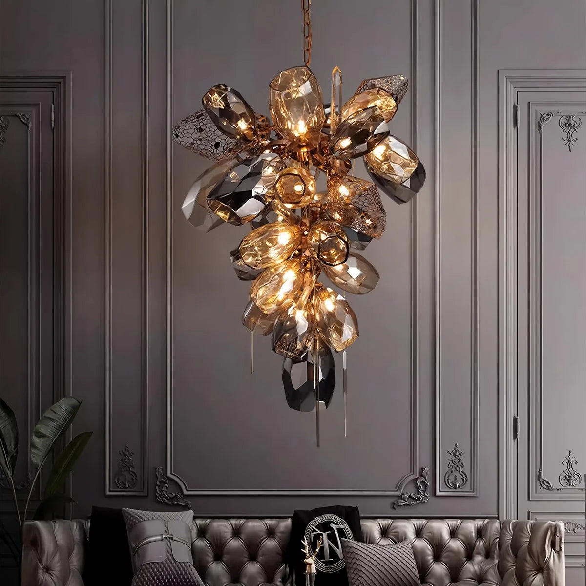 Antizer Kallisto Sculptural Glass Chandelier for Dining Room