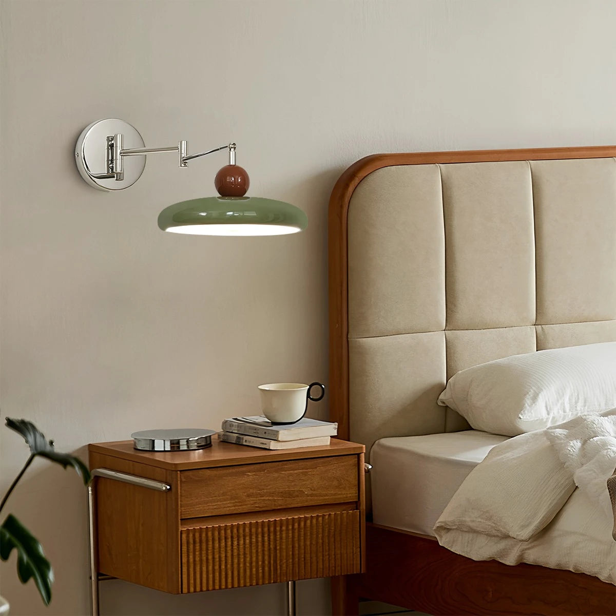 Antizer Lola Adjustable Arm Plug-in Wall Lamp