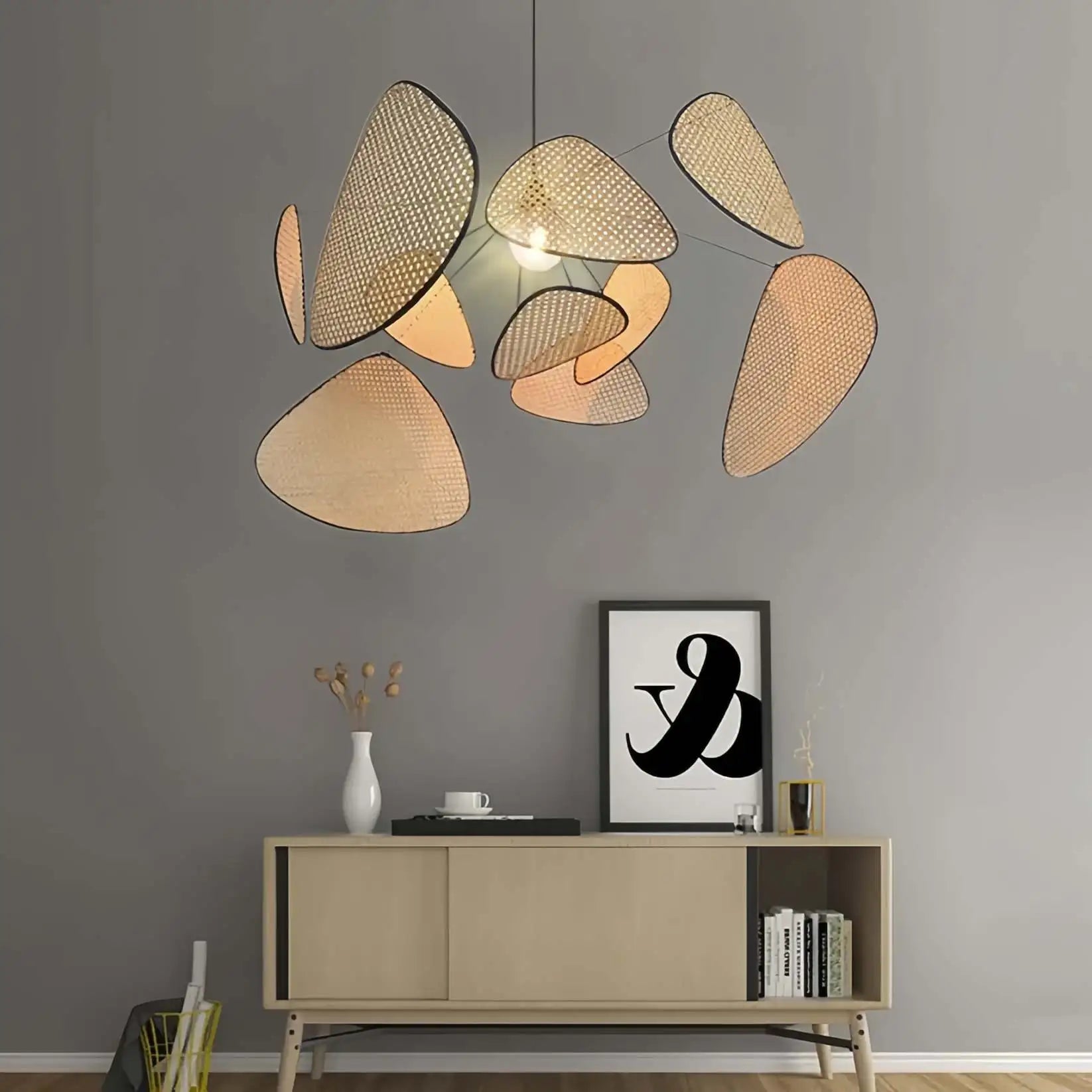 Antizer Screen Cannage Suspension Chandelier