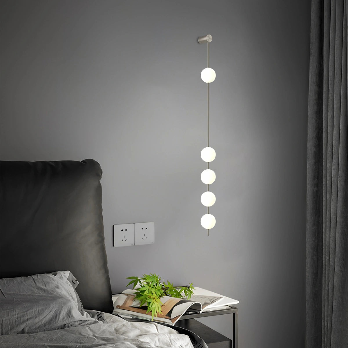 Antizer Vertical Balls Wall Lamp for Corridor