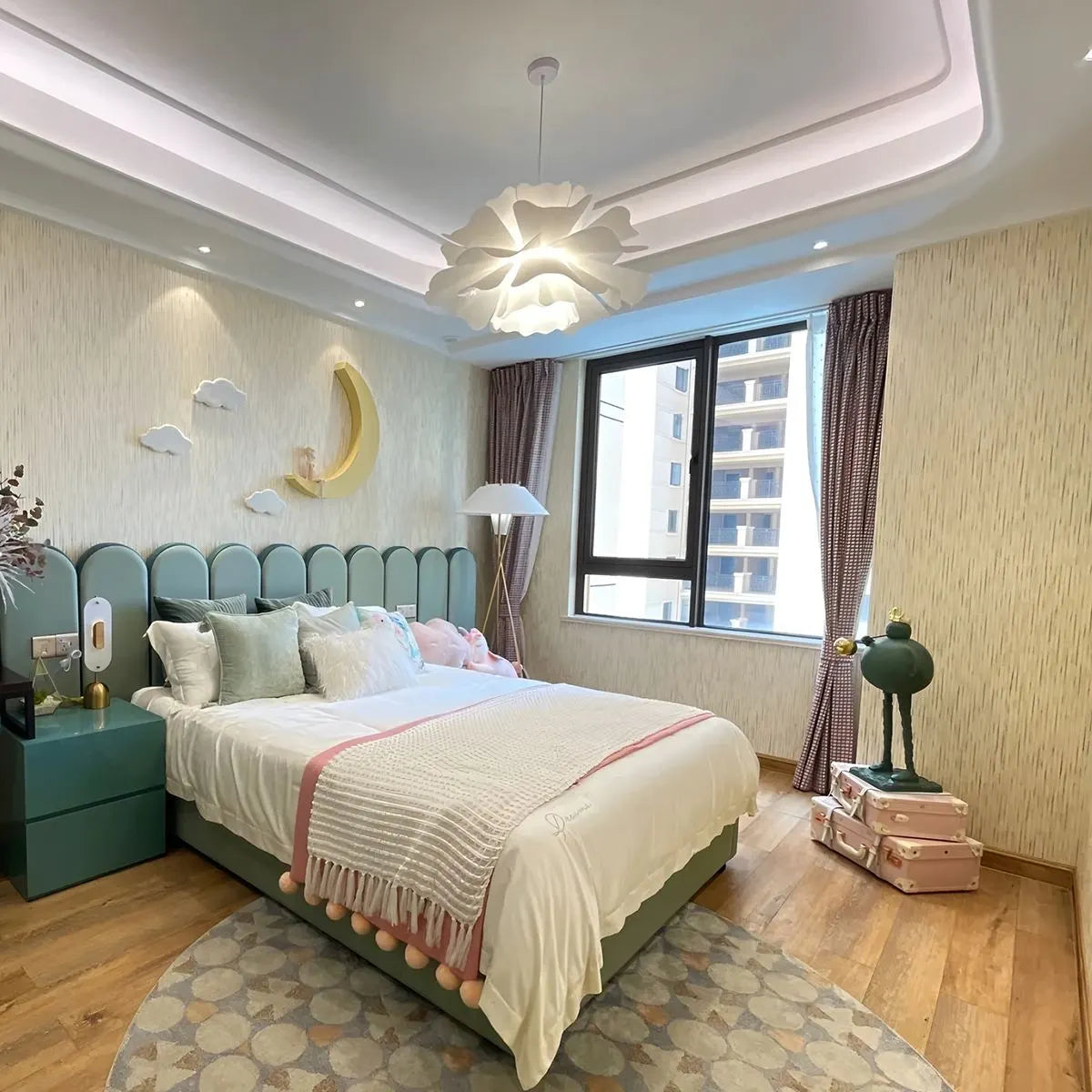 Antizer White Flower Pendant Light for Living Room