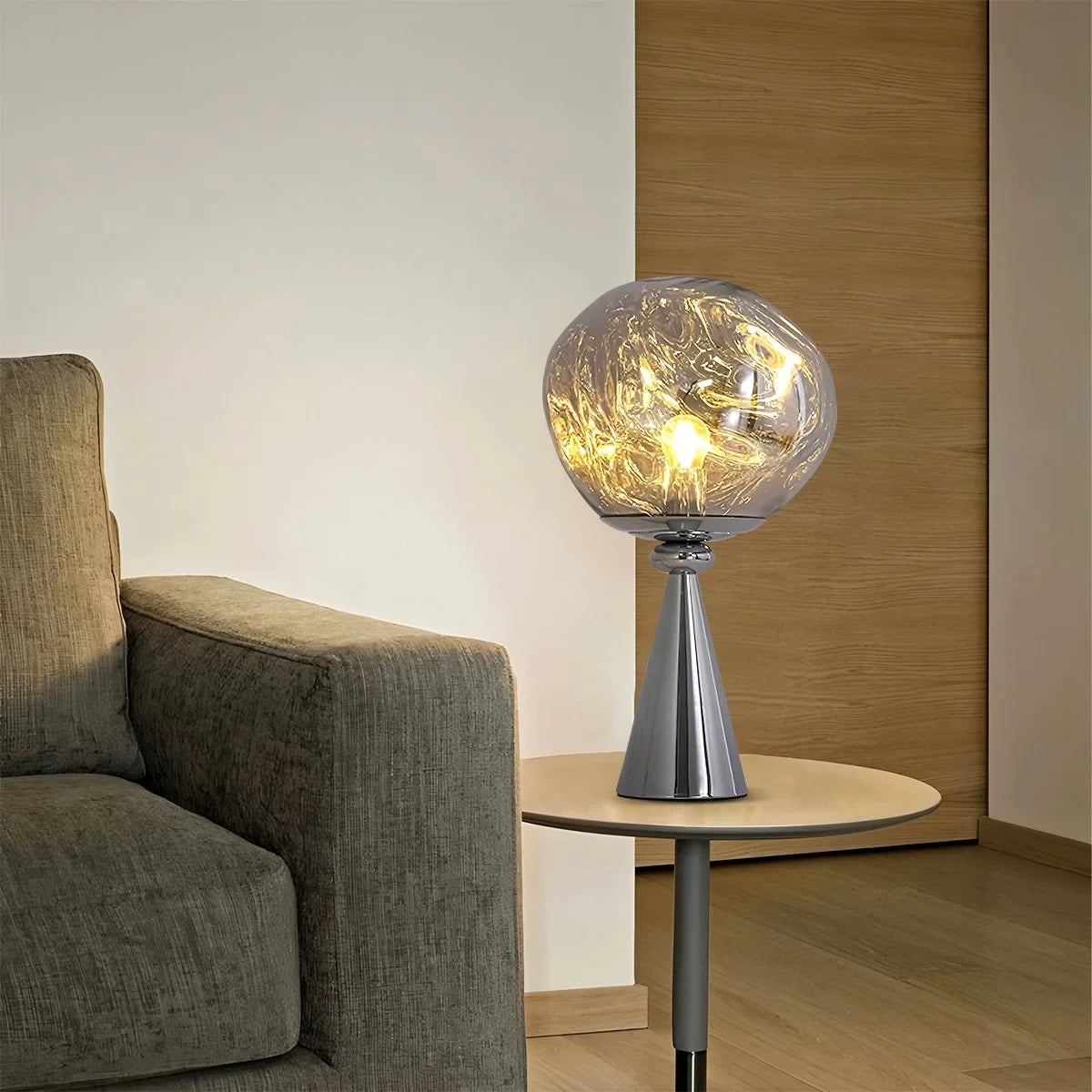 Antizer Lava Cone Fat Table Lamp