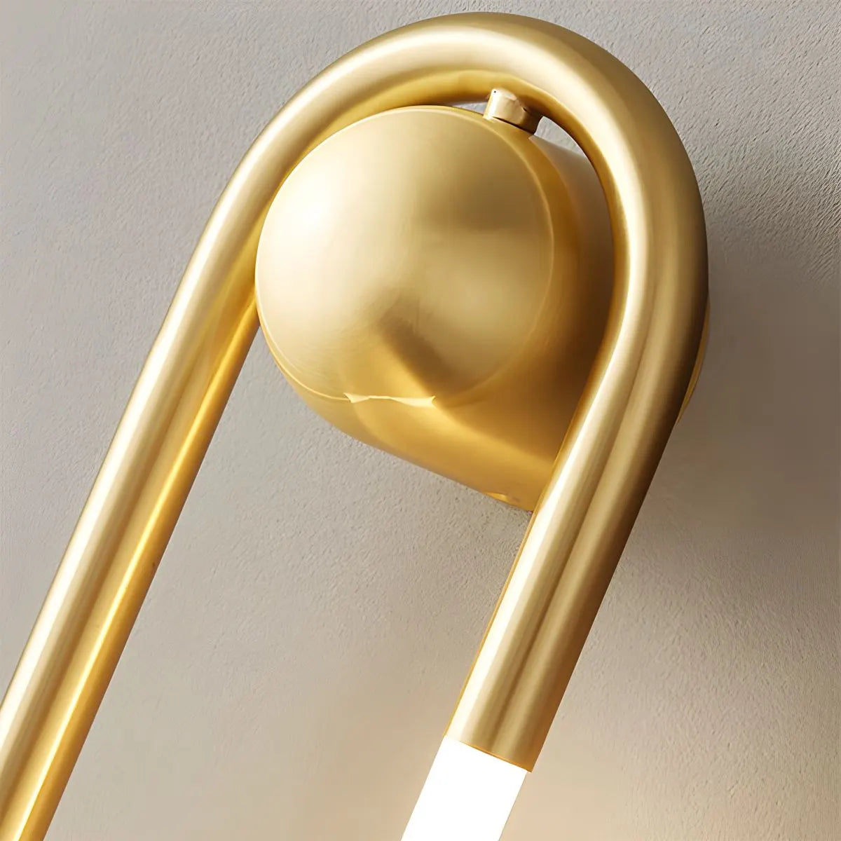 Antizer Oval Brass Wall Sconce for Living Room