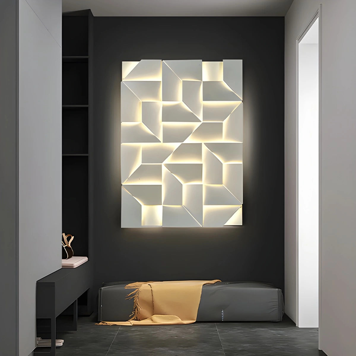 Antizer Shadows Grand Wall Sconce Lamp