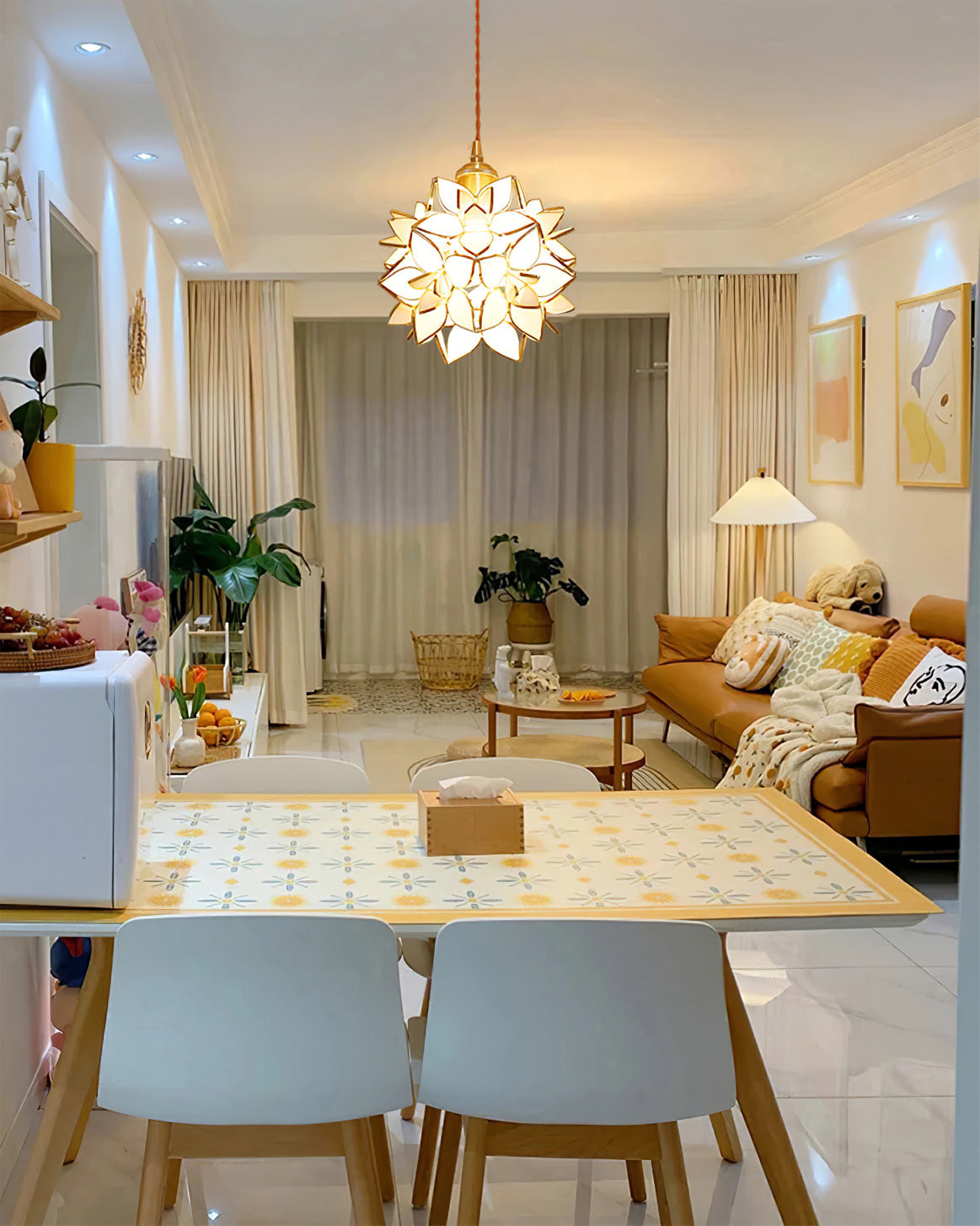 Elegant Capiz Shell Flower Pendant Lamp, Brass Finish, Dimmable, Modern Lighting