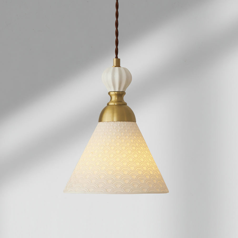 Elegant Nordic White Ceramic Pendant Lamp with Brass Accents for Modern Interiors