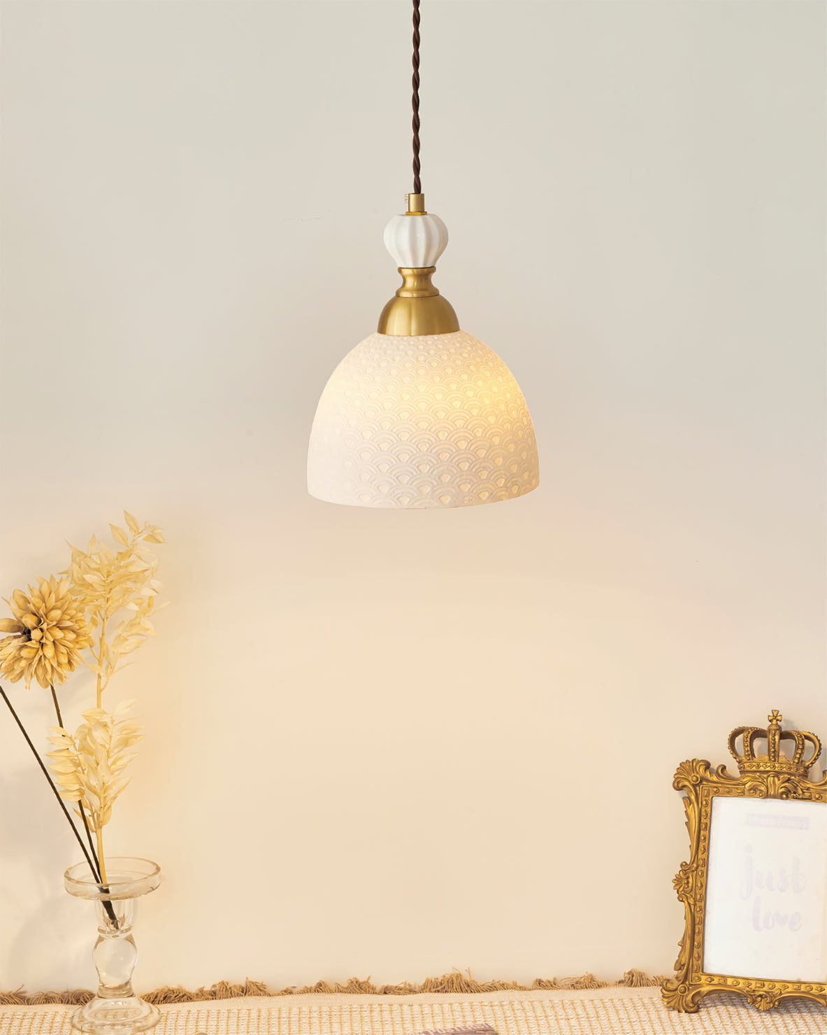 Elegant Nordic White Ceramic Pendant Lamp with Brass Accents for Modern Interiors