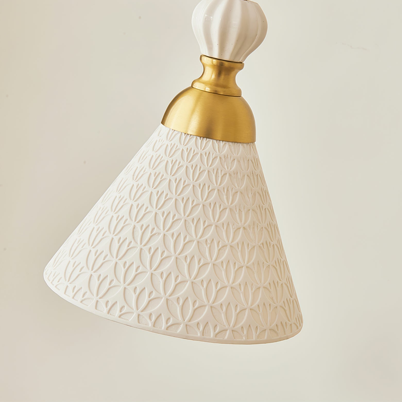 Elegant Nordic White Ceramic Pendant Lamp with Brass Accents for Modern Interiors