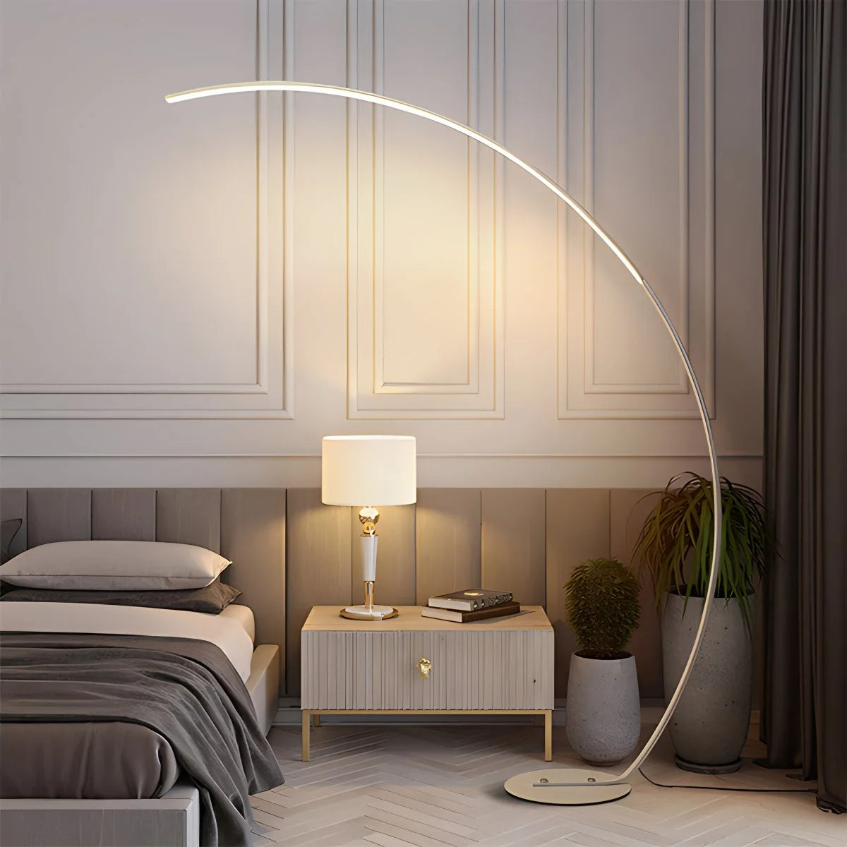 Antizer Crescent Arc LED Floor Lamp for Bedroom