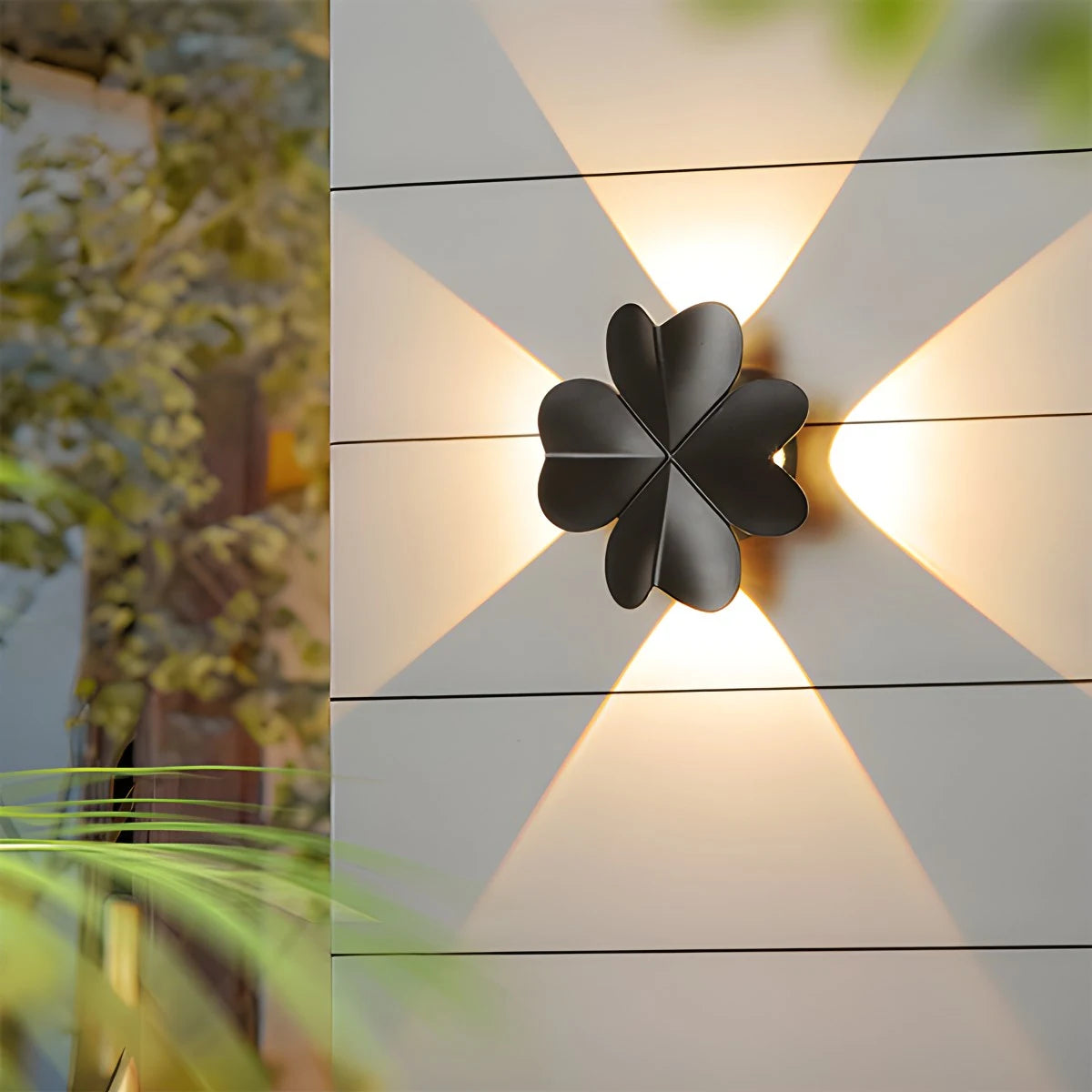 Antizer Creative Four Leaf Clover Aluminum Outdoor Wall Sconce