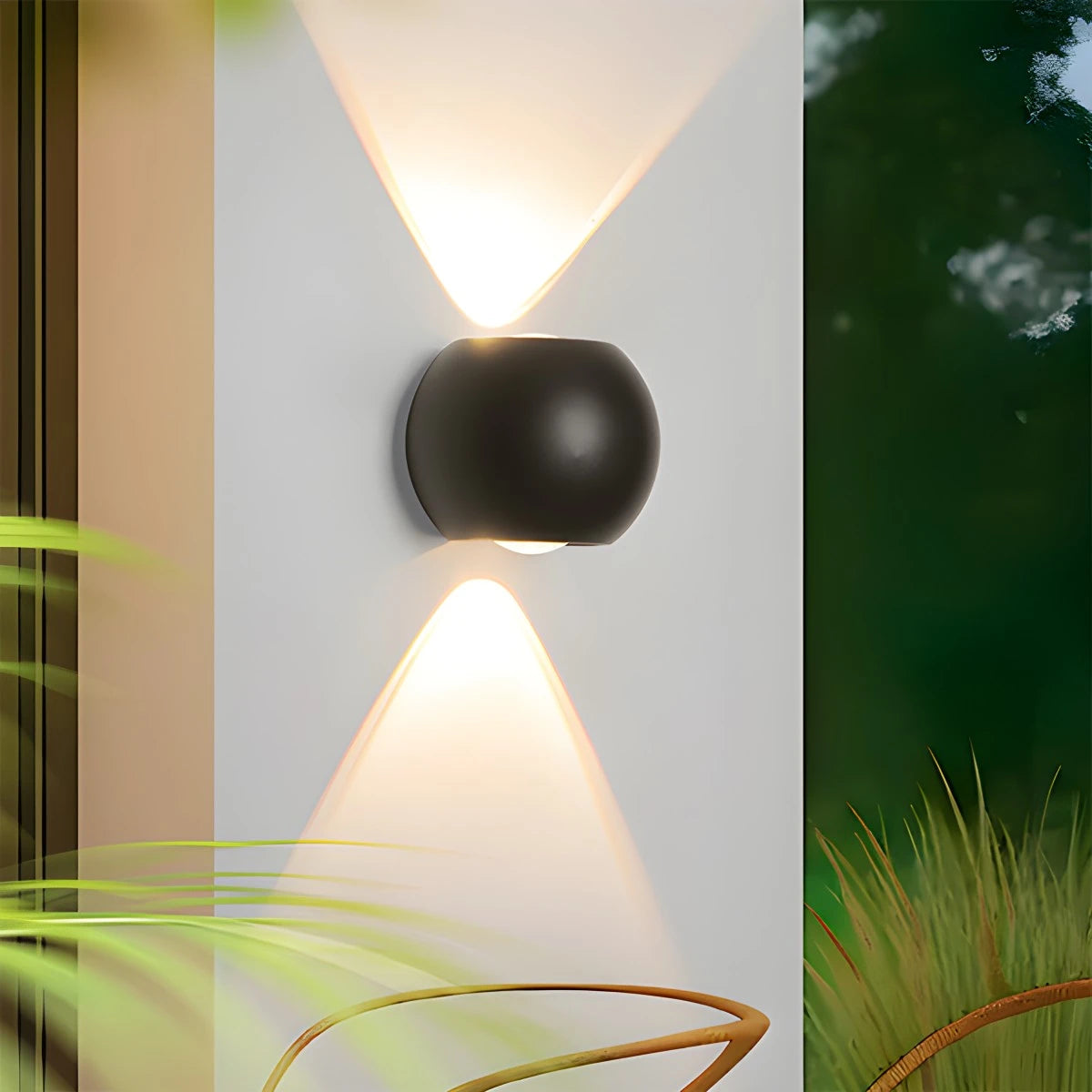 Antizer Creative Four Leaf Clover Aluminum Outdoor Wall Sconce
