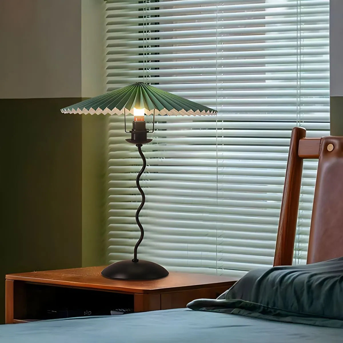 Antizer Pleated Squiggle Floor & Table Lamp