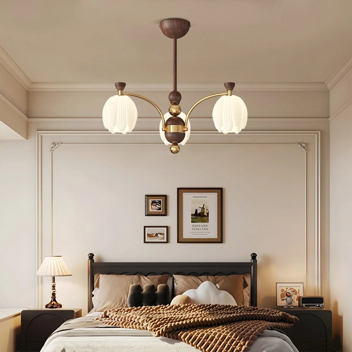 Antizer French Retro Cream Flower Bud Chandelier