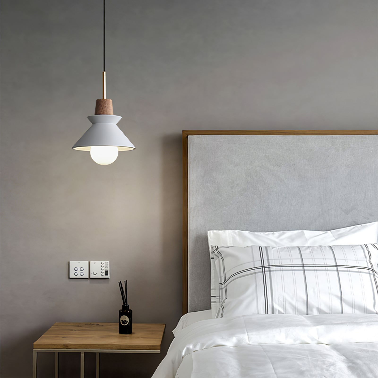 Modern Scandinavian Resin Wood Pendant Lamp, Nordic Style Ceiling Light Fixture