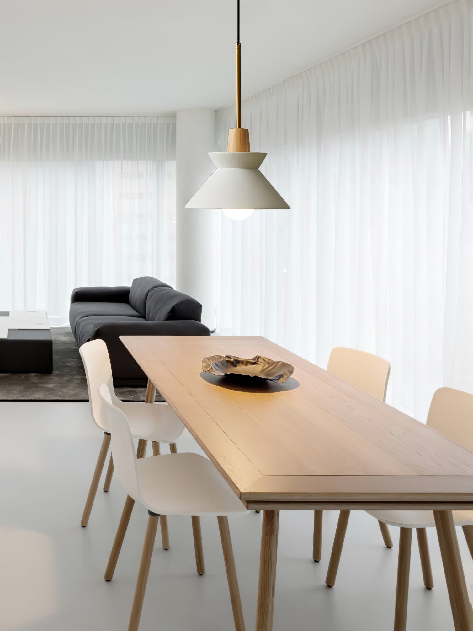 Modern Scandinavian Resin Wood Pendant Lamp, Nordic Style Ceiling Light Fixture