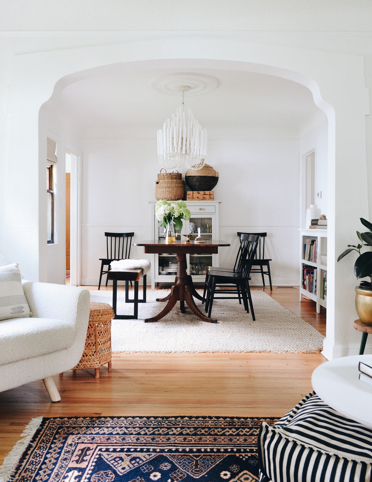 Modern Organic Twiggy Chandelier - Elegant Metal Branch Design Statement Lighting