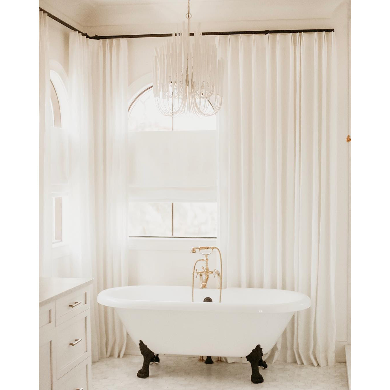 Modern Organic Twiggy Chandelier - Elegant Metal Branch Design Statement Lighting