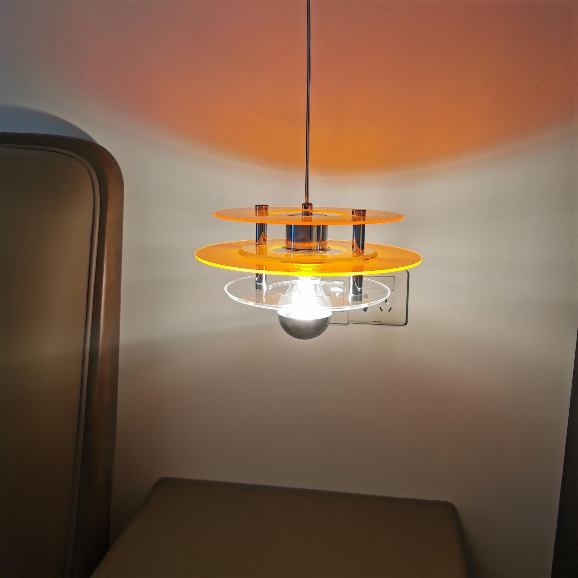 Modern Geometric Acrylic Disc Pendant Light - Elegant Reflective Ceiling Fixture