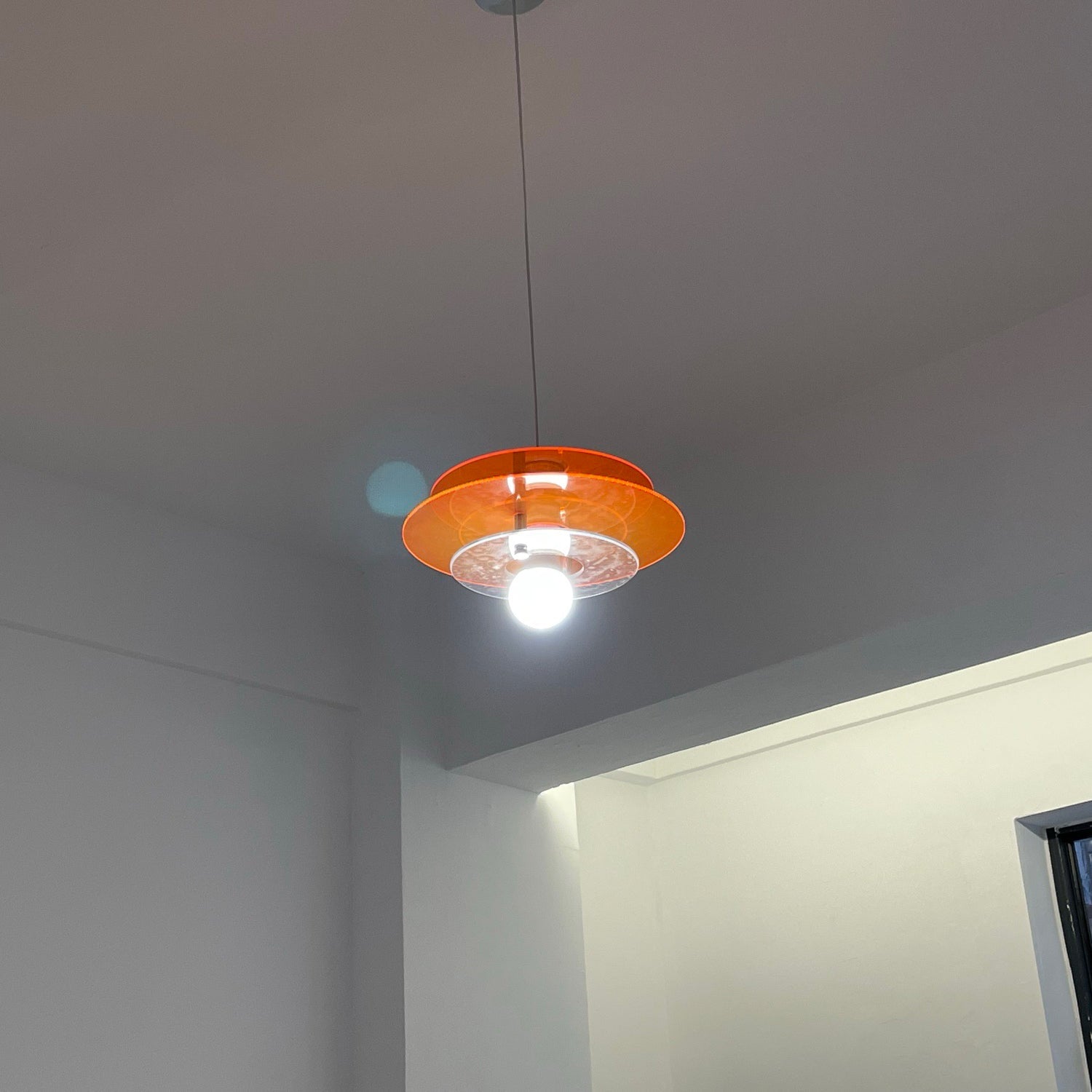 Modern Geometric Acrylic Disc Pendant Light - Elegant Reflective Ceiling Fixture
