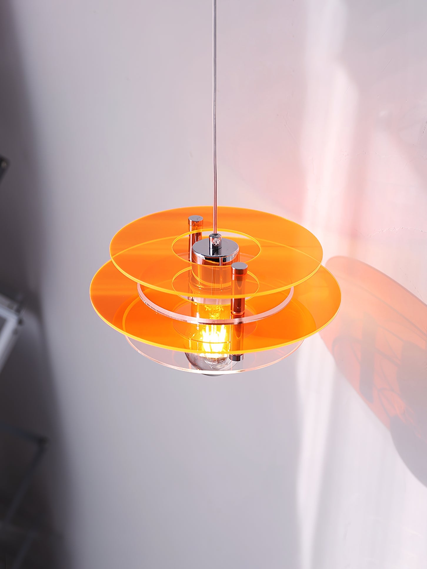 Modern Geometric Acrylic Disc Pendant Light - Elegant Reflective Ceiling Fixture