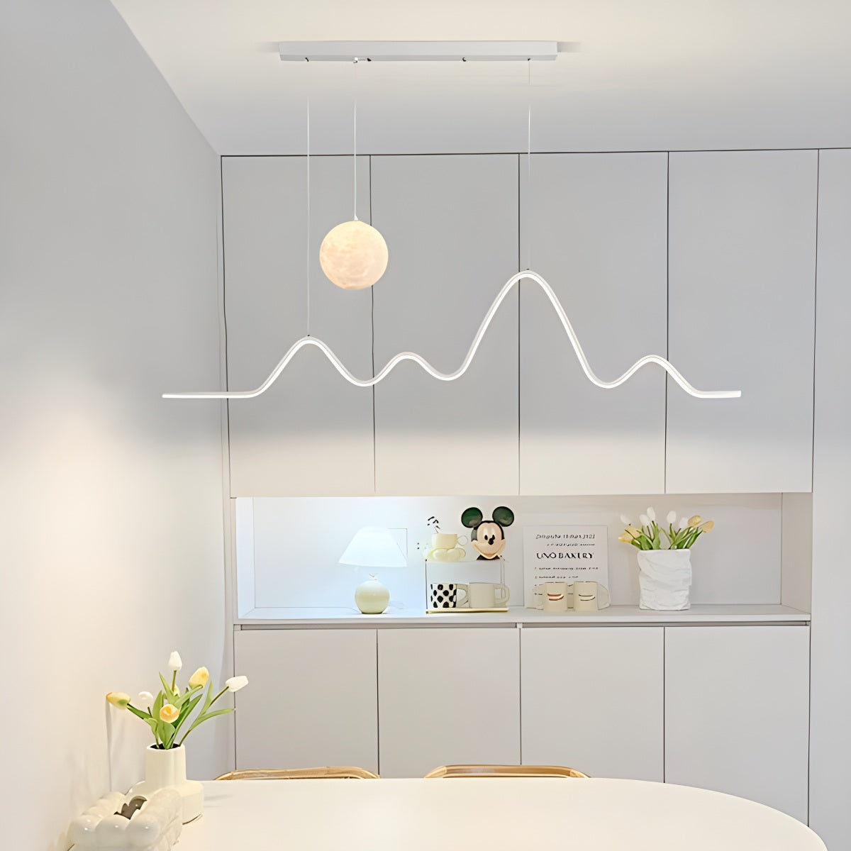 Louise Minimalist Wavy Pendant Light